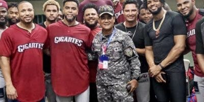 Nelson Cruz resalta importancia programa De Vuelta al Barrio
