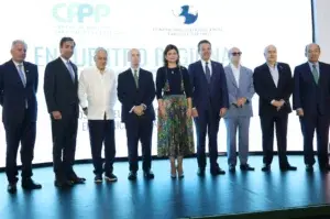 Expresidentes latinoamericanos exponen en SD sobre retos región