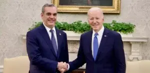 Biden y Abinader exhiben sintonía en una reunión centrada en Haití