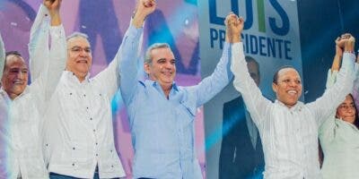 País Posible y el PHD proclaman a Luis Abinader