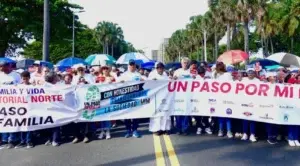 En Caminata “Un paso por mi familia” Iglesia insta promover la honestidad”