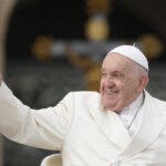 Vaticano: Francisco cancela audiencias matinales del sábado por una leve gripe