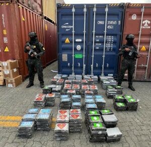 DNCD incauta cargamento de 401 paquetes de drogas en Caucedo