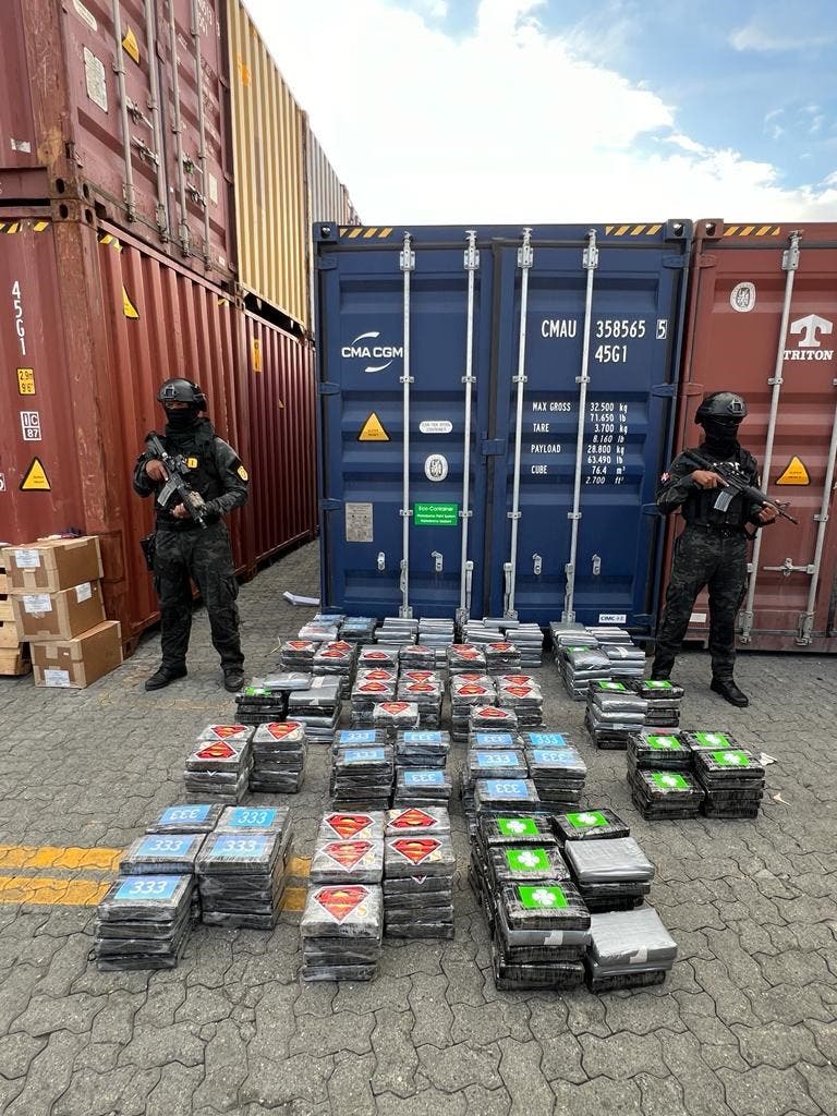 DNCD incauta cargamento de 401 paquetes de drogas en Punta Caucedo