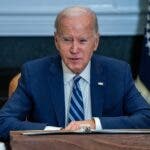 Biden celebra la liberación de más rehenes y aboga por la “solución de dos Estados”