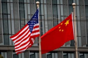 EEUU y China se comprometen a cooperar contra crisis climática antes de la cita Biden-Xi