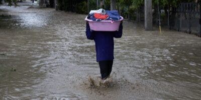 COE: Más de mil viviendas destruidas y 29 comunidades incomunicadas por el disturbio tropical