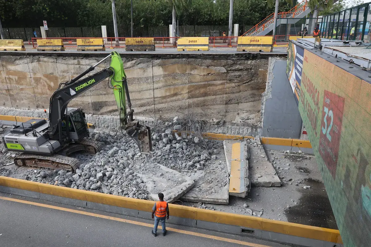 Obras públicas informa avanzan trabajos paso a desnivel de la avenida 27 de Febrero con Máximo Gómez