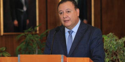 Gobierno de Ecuador prevé recuperar 440 millones de dólares de estafa a instituto policial