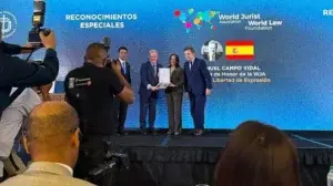 World Jurist Association distingue a periodistas