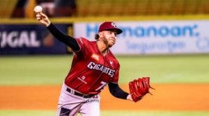 Gigantes del Cibao vapulean a las Águilas Cibaeñas en despedida de Nelson Cruz del béisbol