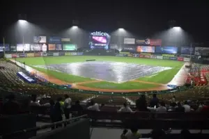 Posponen partido entre Leones y Estrellas por lluvia