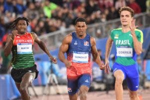 José González obtiene plata en los 200 metros con tiempo de 20.56