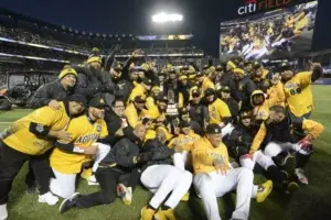 Águilas se coronan campeones en serie Titanes del Caribe con barrida sobre Licey