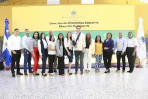 Regional 15 de Educación presenta experiencia de buenas prácticas en innovación tecnológica