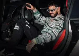 Tras estar ausente en las redes Anuel  AA reaparece y con nuevo look