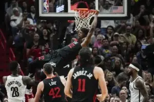 El Heat extiende su racha ganadora; Thunder envía a los Warriors a su quinta derrota consecutiva