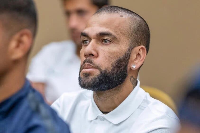 Alves rompe el silencio en sus redes sociales tras salir de prisión