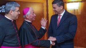 El papa recibe al presidente de Paraguay en su residencia por sus problemas pulmonares