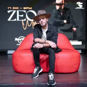 Zeo Muñoz se abre paso con  propuesta musical basada en balada pop