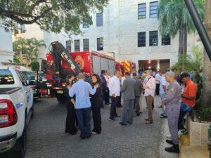 Incendio del Minerd se originó en una cocina del departamento de RRHH, dicen Bomberos