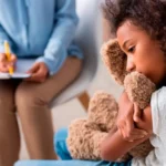 Padres de niños con autismo: entre la espada y la pared, sin cobertura de las ARS