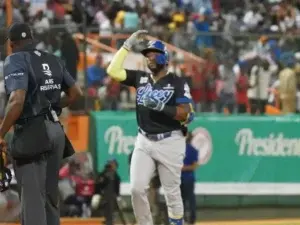 Licey logra novena victoria en ruta al derrotar a los Toros