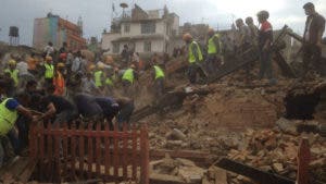 Al menos 157 muertos tras un terremoto de magnitud 6,4 en el oeste Nepal