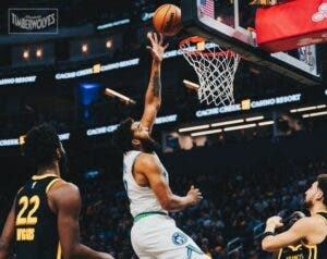 Edwards y Towns lideran a Timberwolves a superar a Curry y Warriors