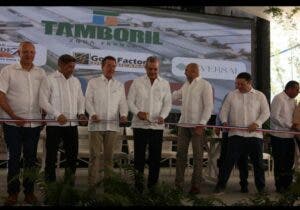 Presidente Luis Abinader inaugura cinco nuevas empresas en el Parque Zona Franca Industrial de Tamboril Santiago