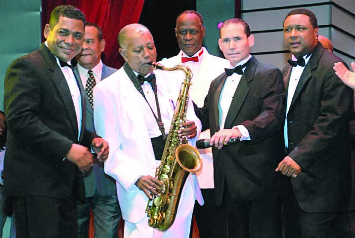 Félix del Rosario hizo famoso este merengue en el país en la voz de Frank Cruz.