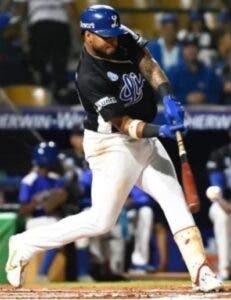 Lugo pega dramático jonrón para el Licey