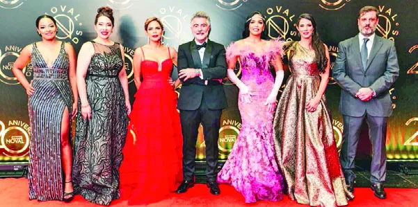 Sariela Rodríguez, Lissette Rosario, Yahaira Batista, César Latrilla, Iris Espinal, Lorena Sevilla y Pablo Casero.