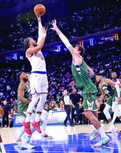 Knicks vencen Bucks en el especial Navidad NBA