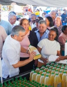 Inespre abre feria de precios por Navidad