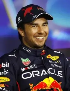 Checo Pérez renueva hasta 2026 con el equipo Red Bull