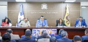 Los cinco miembros titulares de la JCE aspiran a repetir en sus posiciones