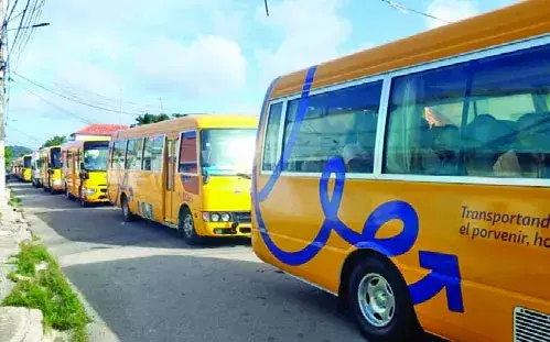 Ministerio de Educación declara desierta licitación de autobuses del sistema de transporte