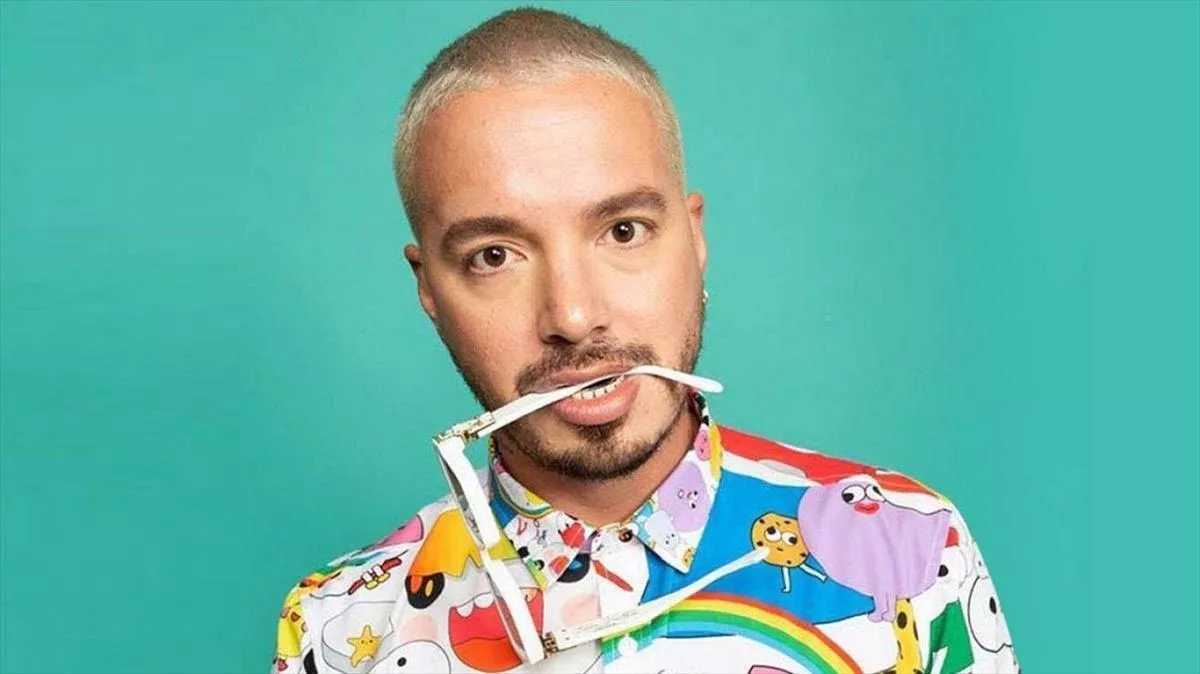 El colombiano J Balvin lanza la balada de reguetón 