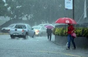 Frente frio generará aguaceros, tronadas y ráfagas de viento sobre el país