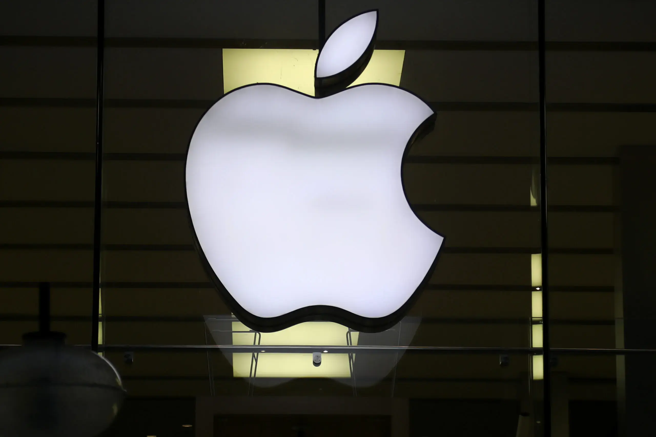 Apple ganó un 13 % más entre octubre y diciembre de 2023 y aumentó su facturación