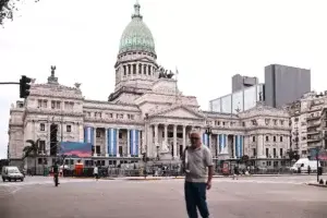 Milei asume hoy como presidente de Argentina