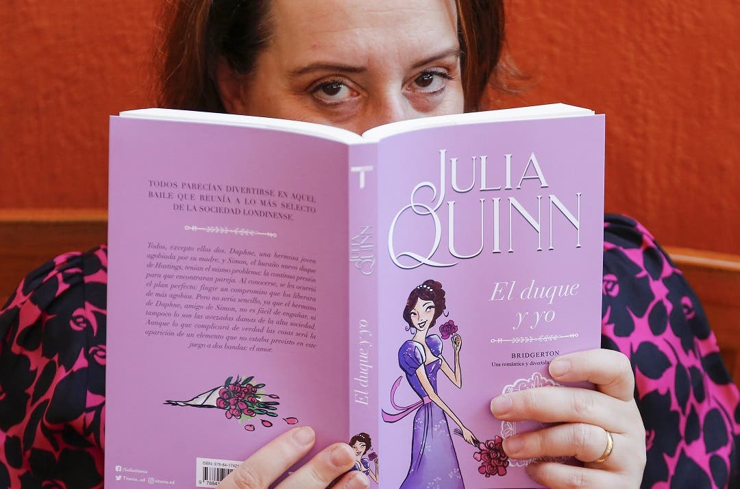 La escritora Julia Quinn compara la fascinación por la realeza con las princesas de Disney