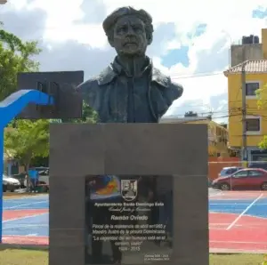 Manuel Jiménez develiza busto y un gigantesco mural en honor al ilustre pintor Ramón Oviedo