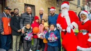 Mariano Rivera participa en actividad de SOMOS Community Care en Nueva York