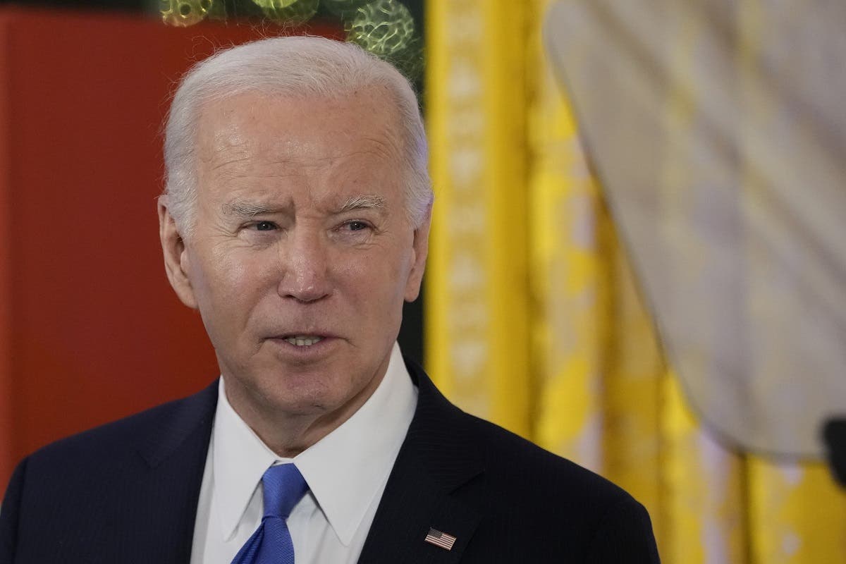 Biden está dispuesto a desmantelar el asilo en EEUU a cambio de ayuda para Ucrania