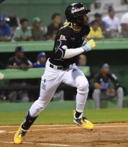 Las Estrellas Orientales vencen a los Tigres del Licey