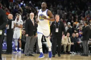 Draymond Green expulsado nuevamente después de golpear a Jusuf Nurkic