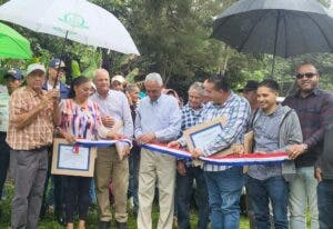 Inauguran en Jarabacoa acueducto comunidad El Manguito