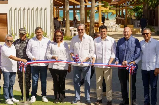 Gobierno entrega obras en Las Galeras, Samaná, por un monto de 206 millones de pesos